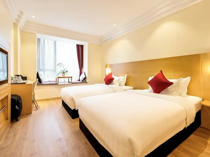 Чэнду: Ibis Wenjiang Floraland