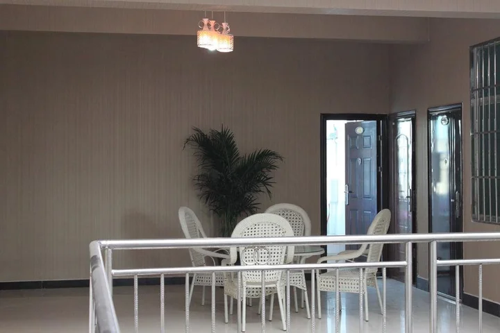 Куньмин: Kunming Peaceful Hotel Changshui Airport Branch