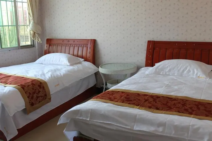 Куньмин: Kunming Peaceful Hotel Changshui Airport Branch