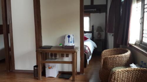 Лицзян: Lijiang Xianshe House