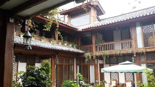 Лицзян: Lijiang Xianshe House