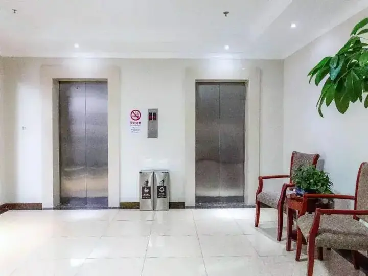 Шанхай: GreenTree Inn Shanghai Changxing Island Yuansha Business Hotel