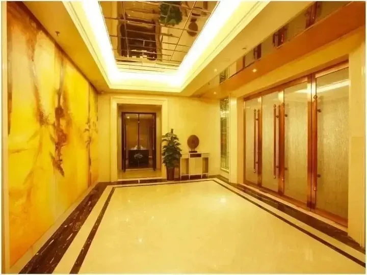 Чэнду: Chengdu Jingtong 101 Hotel