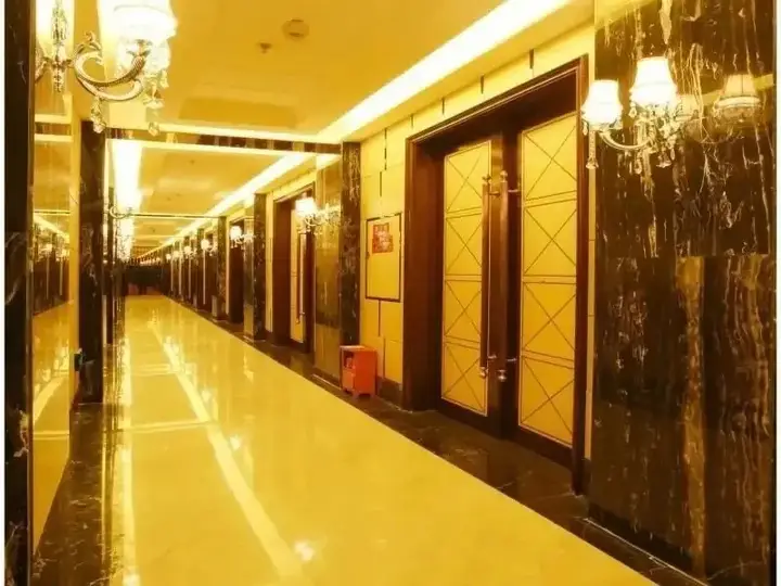 Chengdu Jingtong 101 Hotel — фото 1