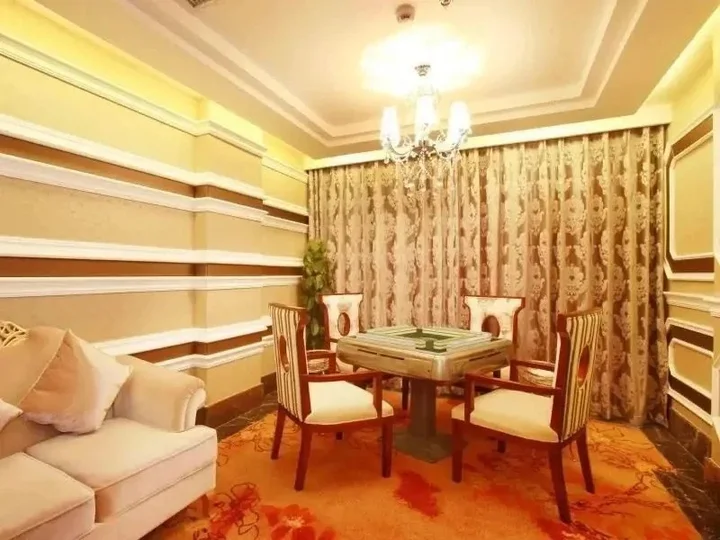 Чэнду: Chengdu Jingtong 101 Hotel