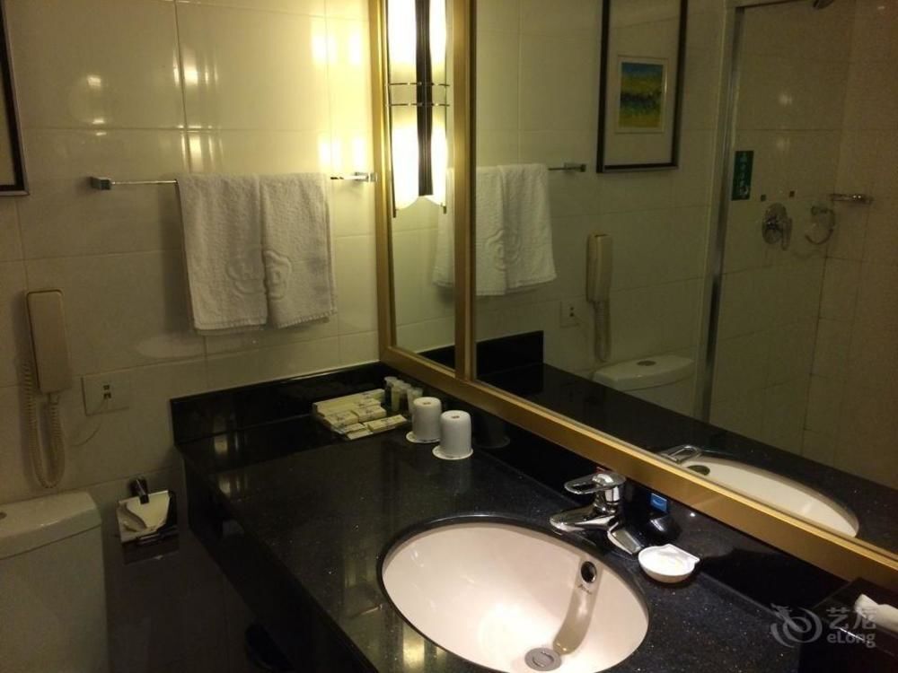 Нанкин: Nanjing Huadong Hotel