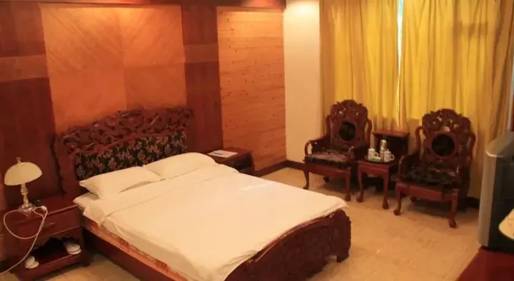 Яань: Bi Feng Xia Hotel