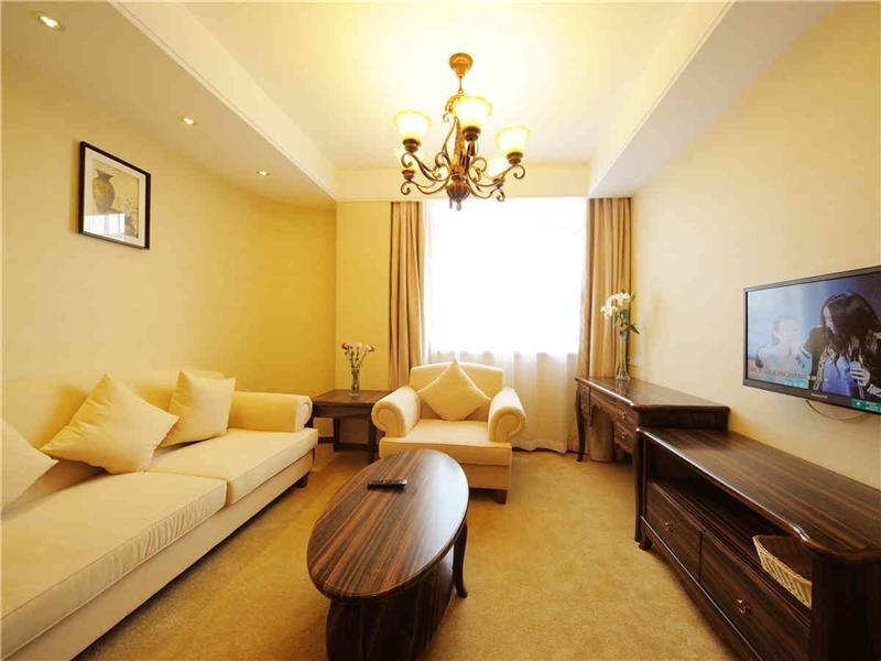 Шанхай: GreenTree Inn Shanghai West Huaxia Road Subway Station Hotel