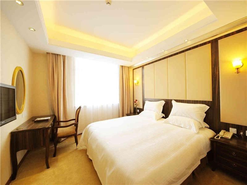 Шанхай: GreenTree Inn Shanghai West Huaxia Road Subway Station Hotel