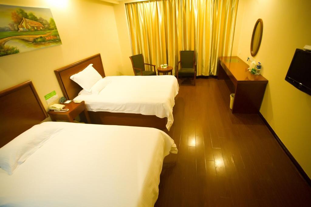 Шанхай: GreenTree Inn Shanghai Meilan Lake Hutai Road Express Hotel
