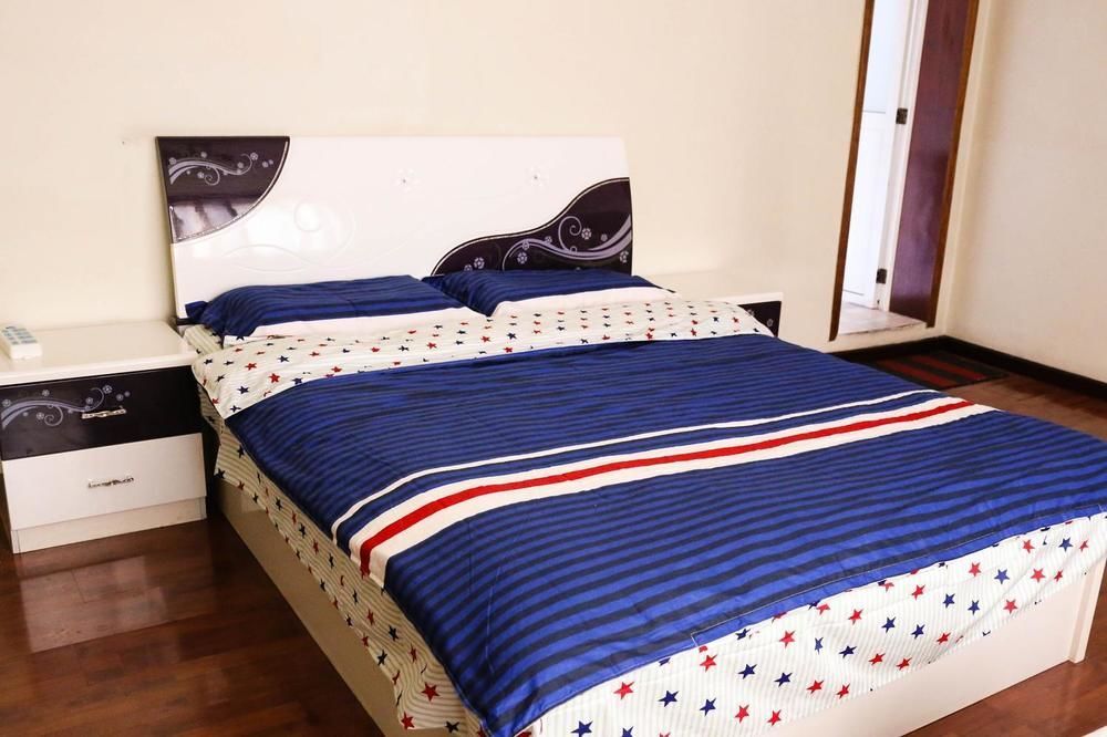 Чэнду: Chengdu Bling Bling Hostel