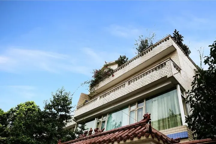 Чэнду: Chengdu Bling Bling Hostel