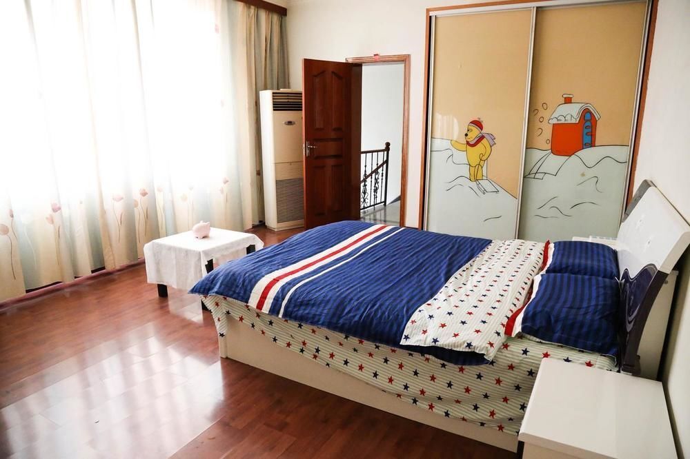 Чэнду: Chengdu Bling Bling Hostel