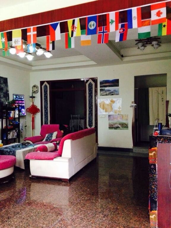 Чэнду: Chengdu Bling Bling Hostel