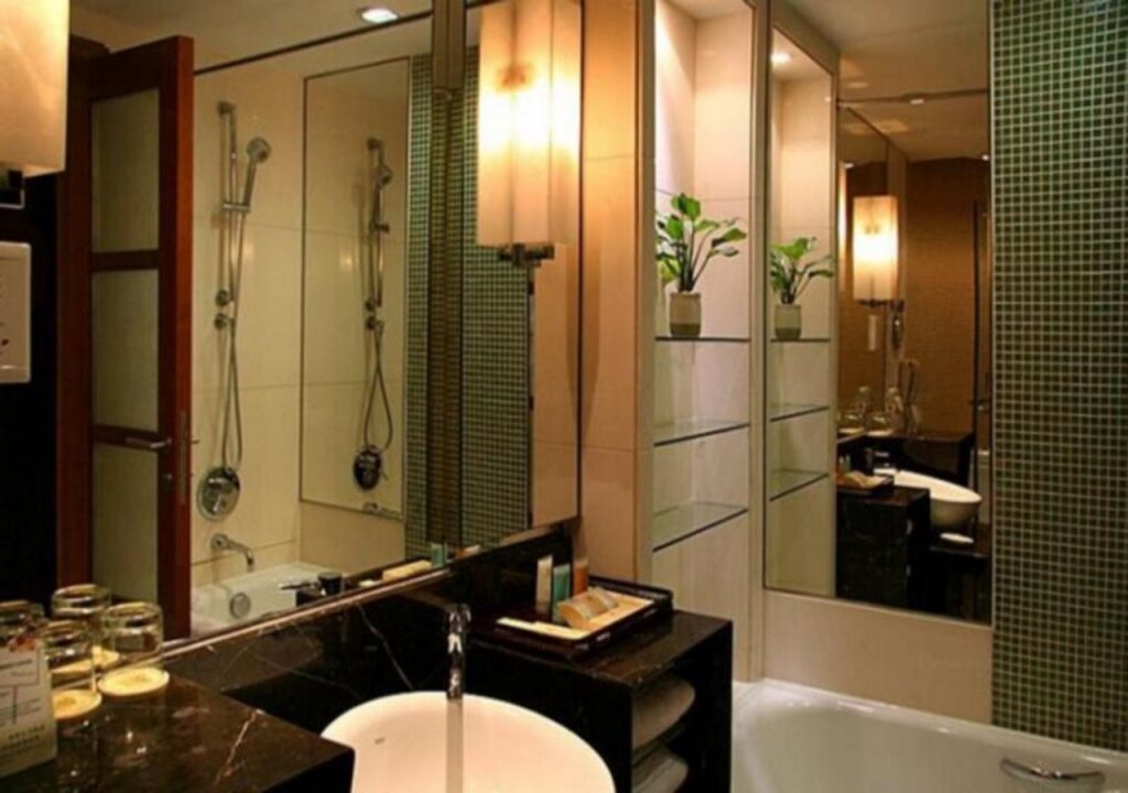 Наньнин: Guangxi Wharton International Hotel