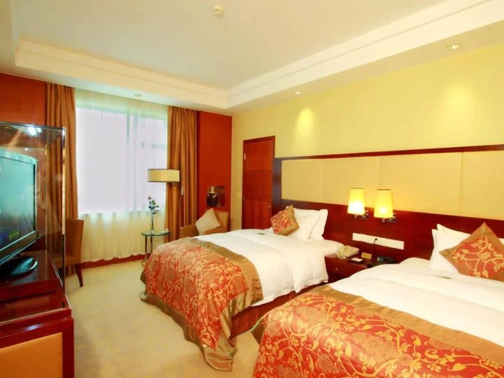 Наньнин: Guangxi Wharton International Hotel