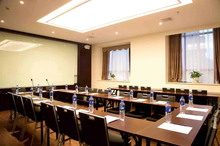 Чжухай: Zhuhai Aqueen Hotel