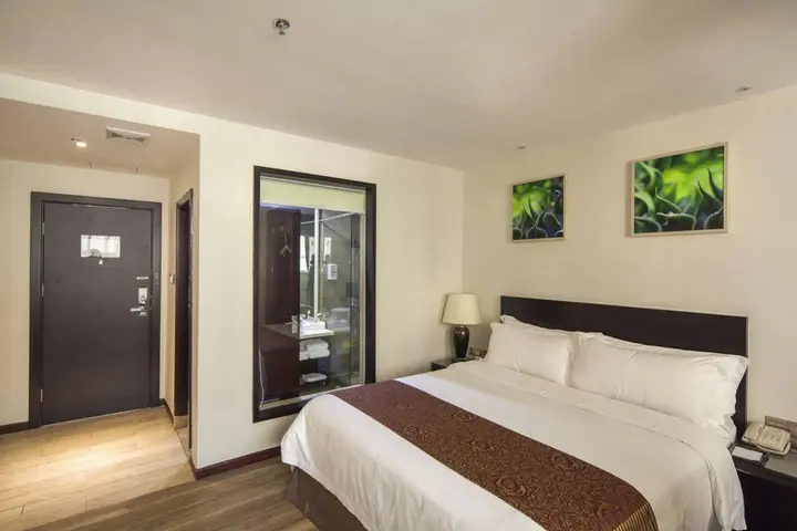 Чжухай: Zhuhai Aqueen Hotel
