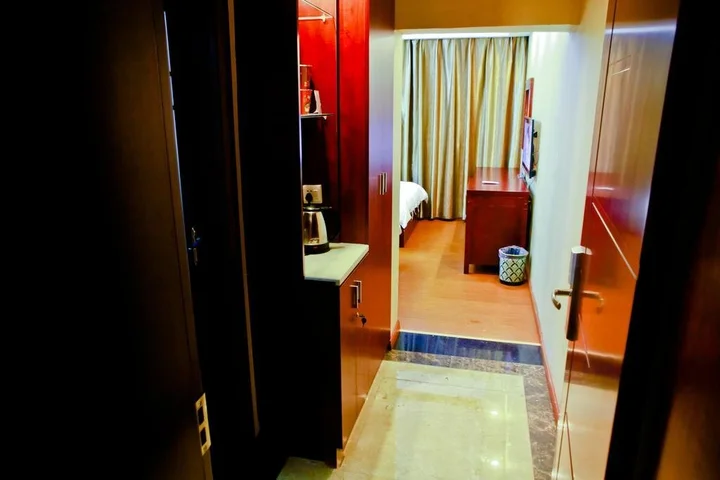 Чжанцзяцзе: Bizika Business Hotel