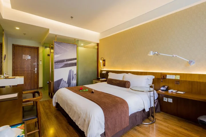Циньхуандао: James Joyce Coffetel Qinhuangdao People Park Plaza