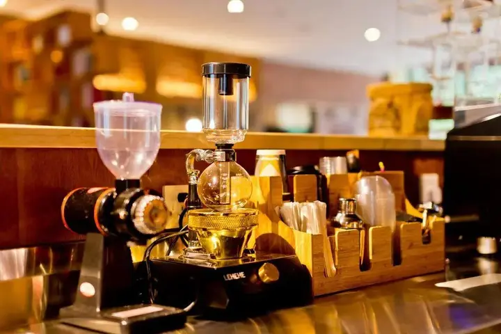 Циньхуандао: James Joyce Coffetel Qinhuangdao People Park Plaza