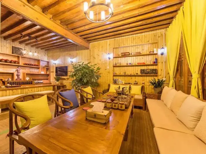 Лицзян: Lijiang Lake House