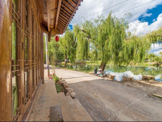 Лицзян: Lijiang Lake House