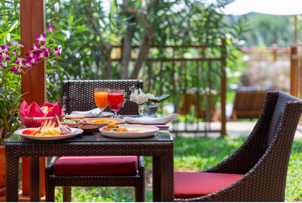 Шангри-Ла: Hotel & Suites Shangri-La