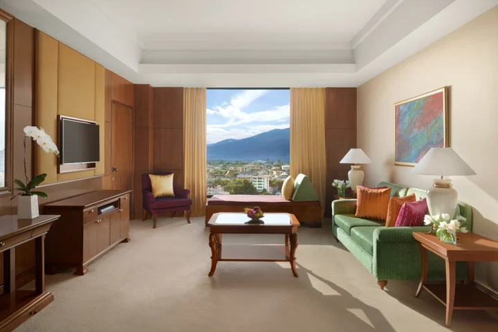 Шангри-Ла: Hotel & Suites Shangri-La