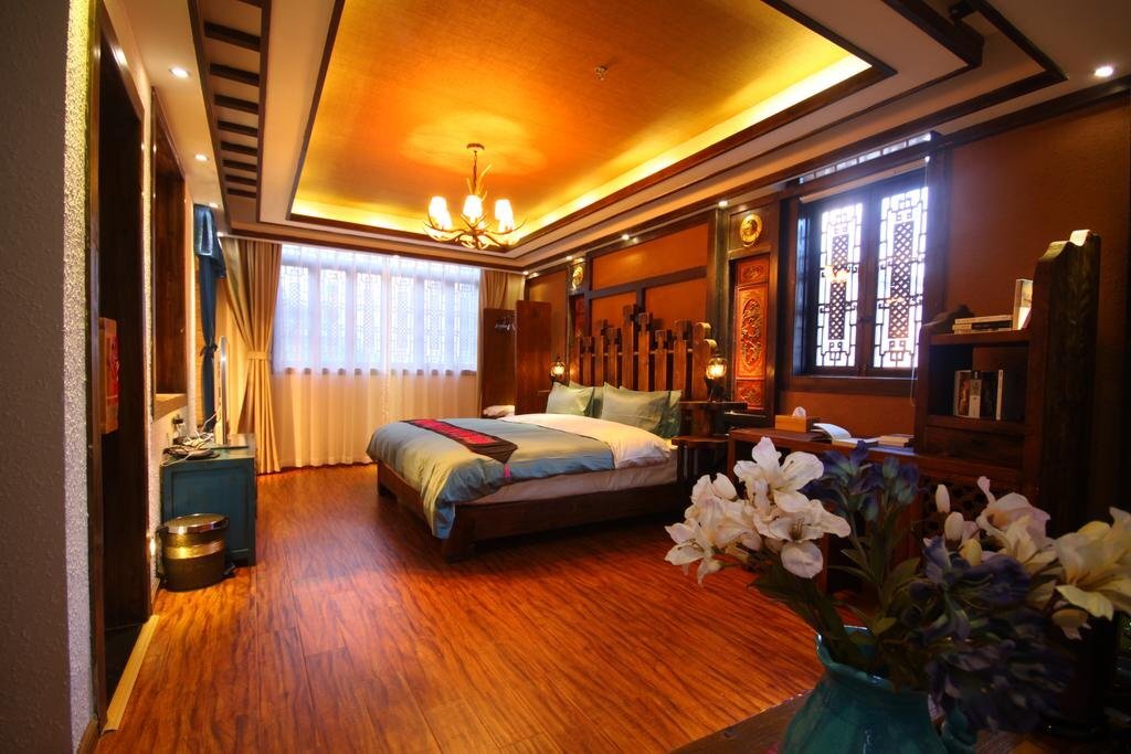 Лицзян: Zhiyun Mansion   Lijiang Naxi-style Local Experience Boutique Guesthouse