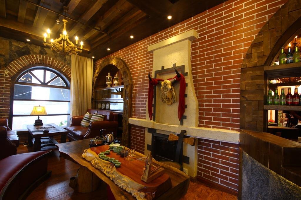Лицзян: Zhiyun Mansion   Lijiang Naxi-style Local Experience Boutique Guesthouse