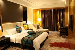 Фошань: Sweet World Hotel (Foshan Jihuayuan, Zumiao)