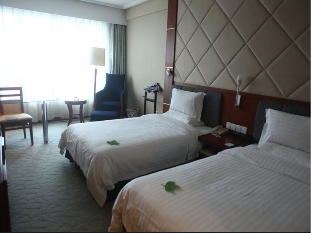 Maochen New Century Hotel — фото 2