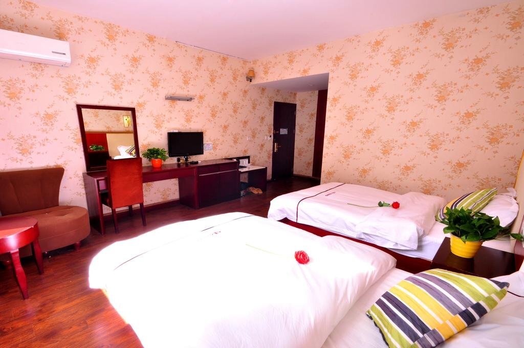Цзючжайгоу: Jiuzhairen Business Hotel