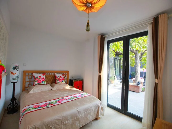 Пекин: Walnut Tree Courtyard Peking