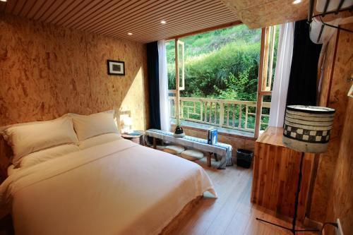 Чжаосин: Tong Sang Art Hotel