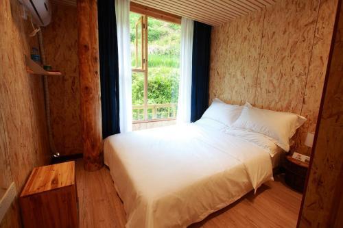 Чжаосин: Tong Sang Art Hotel