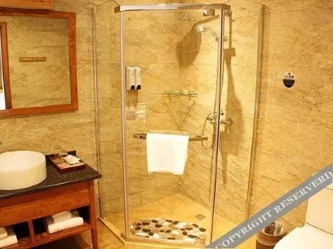 Гуйлинь: Ron Inn