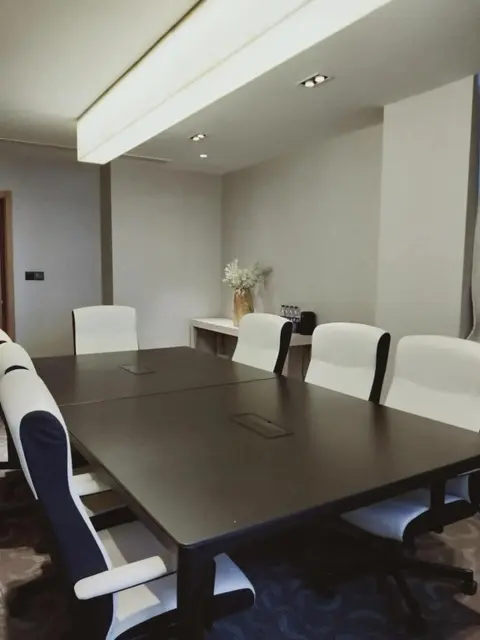 Далянь: Mercure Hotel Dalian-Friendship Square