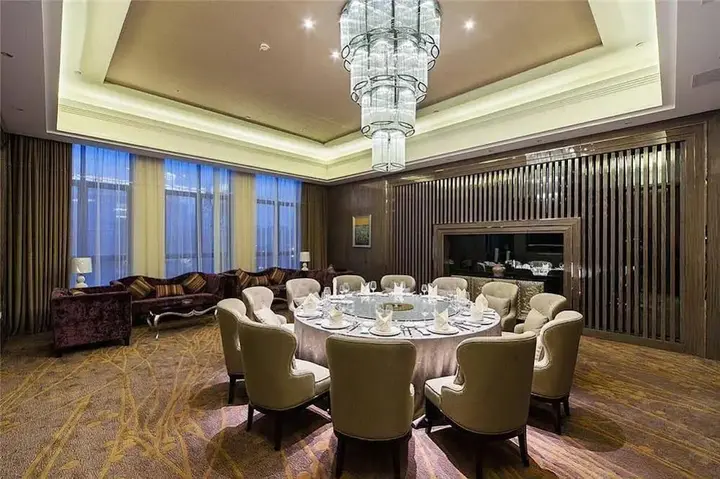 Чэнду: Chengdu Phoenix International Hotel