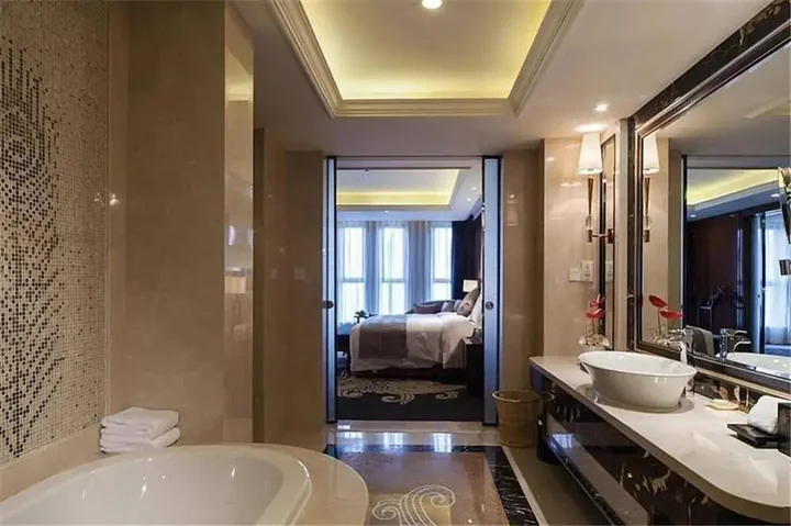 Чэнду: Chengdu Phoenix International Hotel