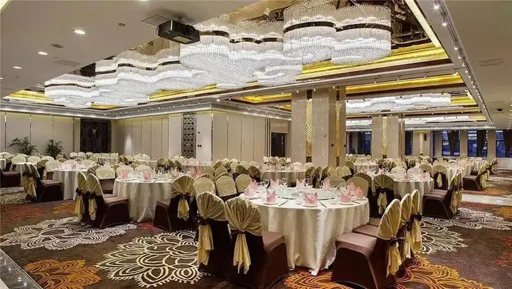 Чэнду: Chengdu Phoenix International Hotel