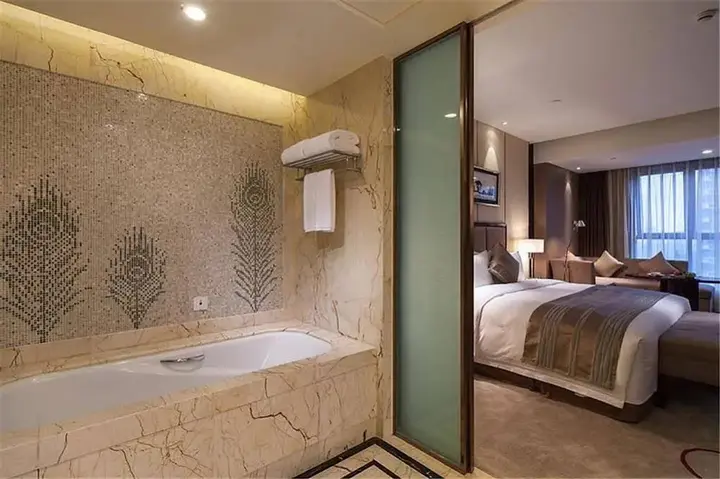 Чэнду: Chengdu Phoenix International Hotel