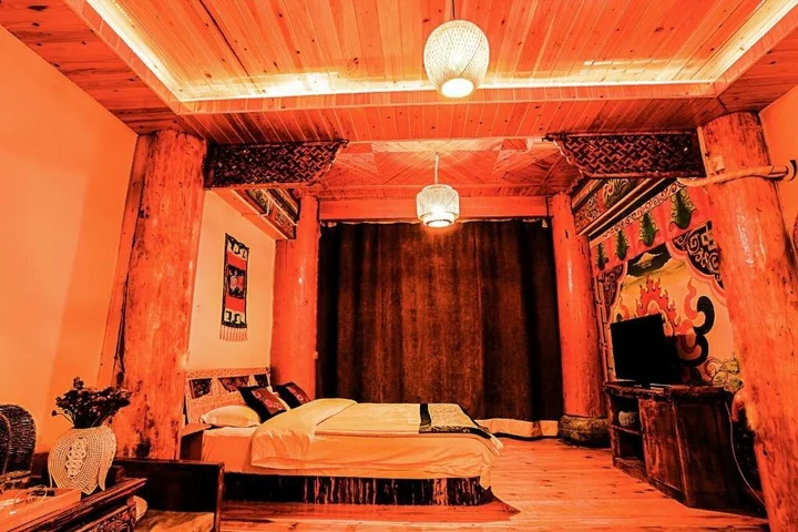 Шангри-Ла: Home Away From Home