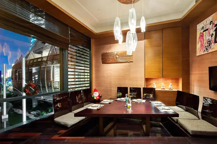 Санья: Sanya Visun Royal Yacht Hotel