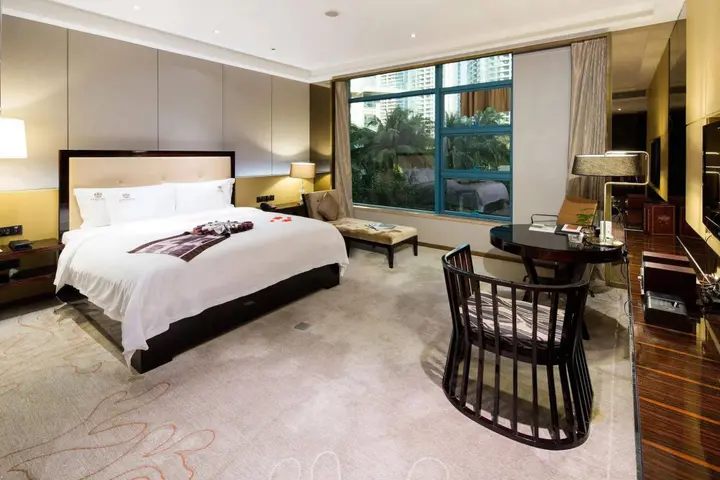 Санья: Sanya Visun Royal Yacht Hotel