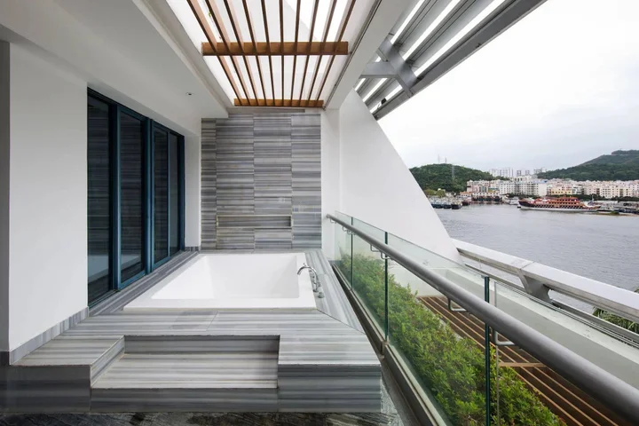 Санья: Sanya Visun Royal Yacht Hotel