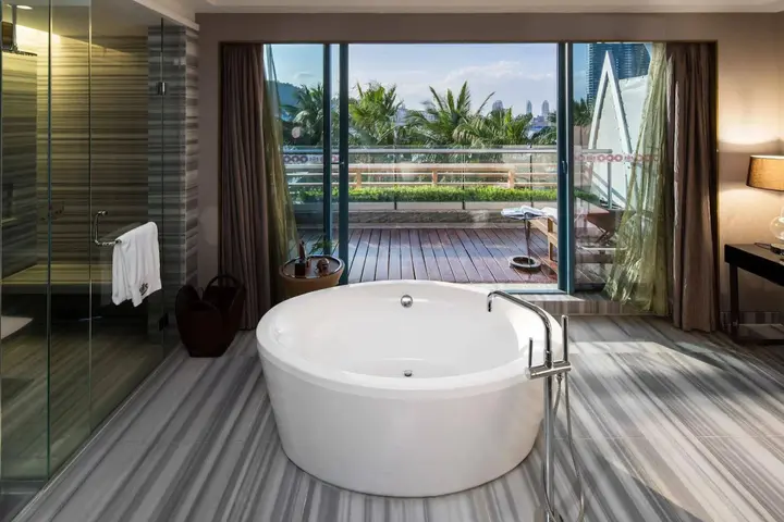 Санья: Sanya Visun Royal Yacht Hotel