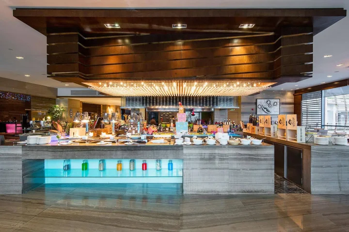Санья: Sanya Visun Royal Yacht Hotel