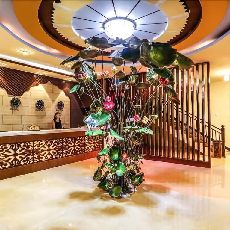 Цзинхун: Sirilora Hotel